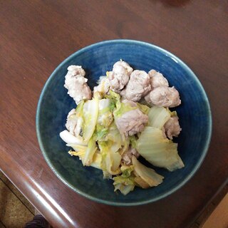 丸めぶたと白菜の塩煮